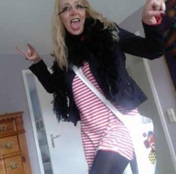 Bienka sucht Affäre in Straubing